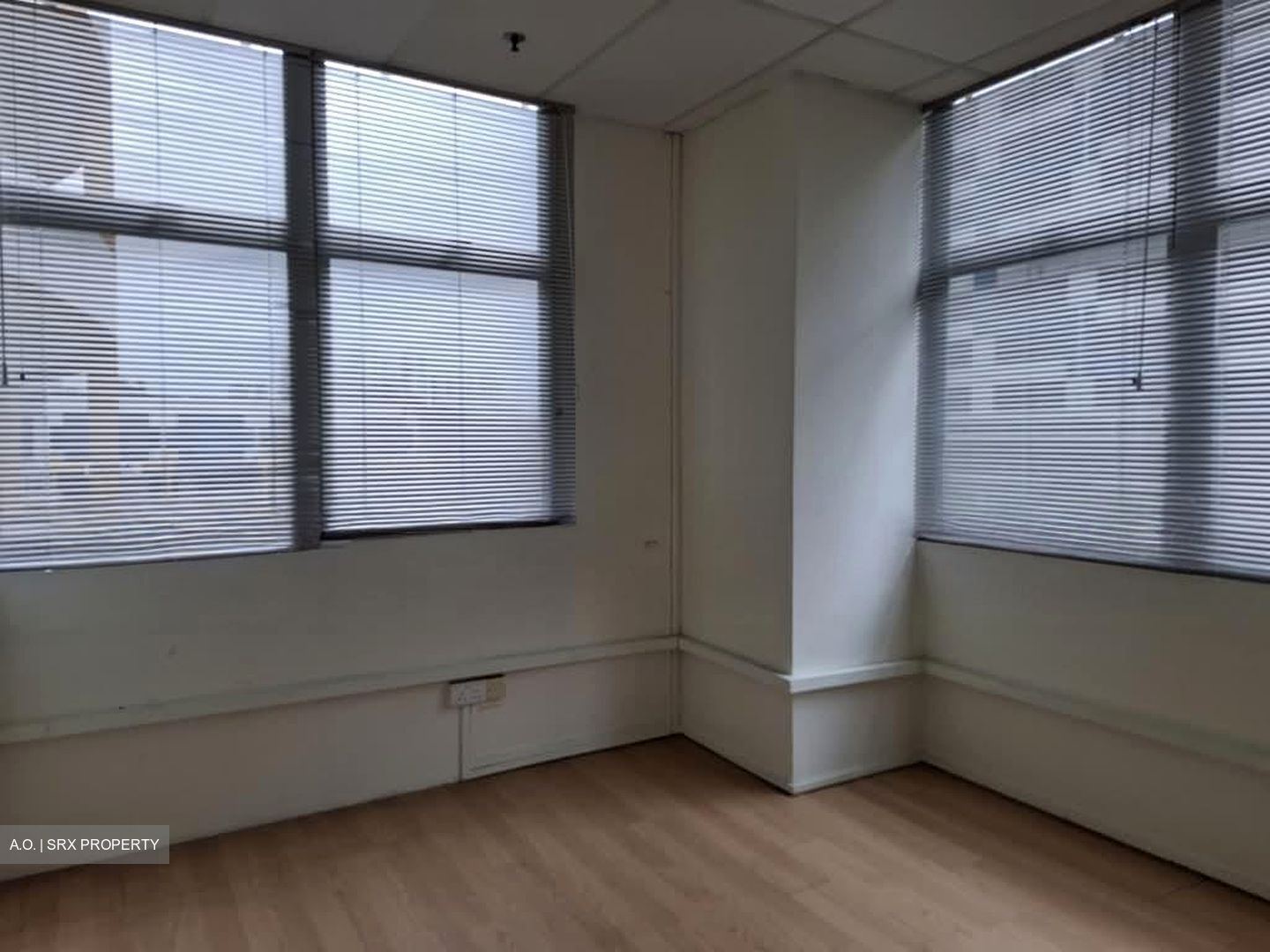 Tradehub 21 (D22), Office #531648421